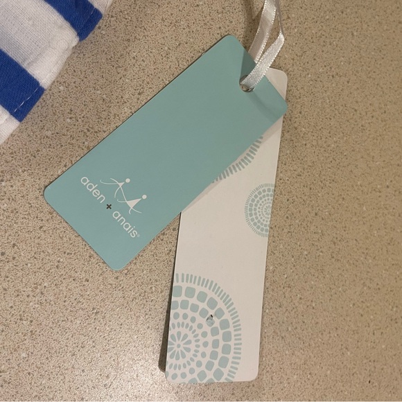 NEW! • Aden and Anais • Muslim Short Sleeve Bodysuit | 6-9 months - Picture 3 of 7